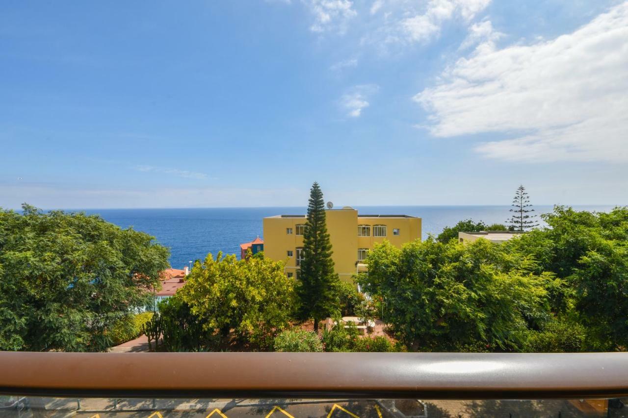 Spacious 3 Bedroom By The Beach Caniço Esterno foto
